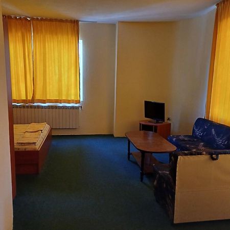 Интернационал Hotel Kulata Kültér fotó